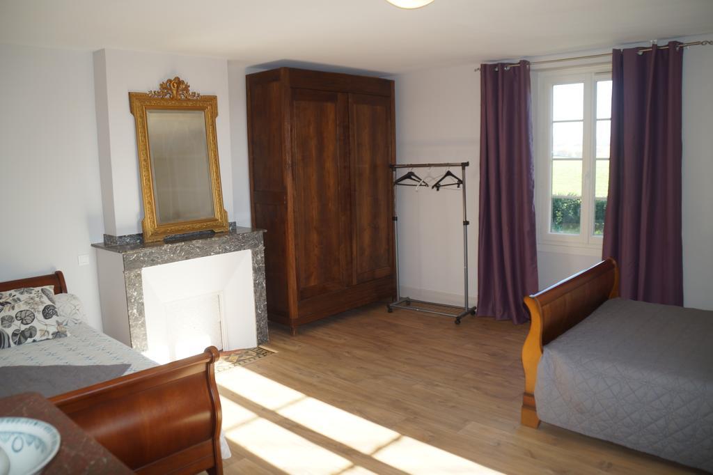 Charmante maison à la ferme Valderies Extérieur photo