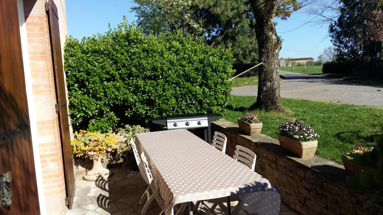 Charmante maison à la ferme Valderies Extérieur photo
